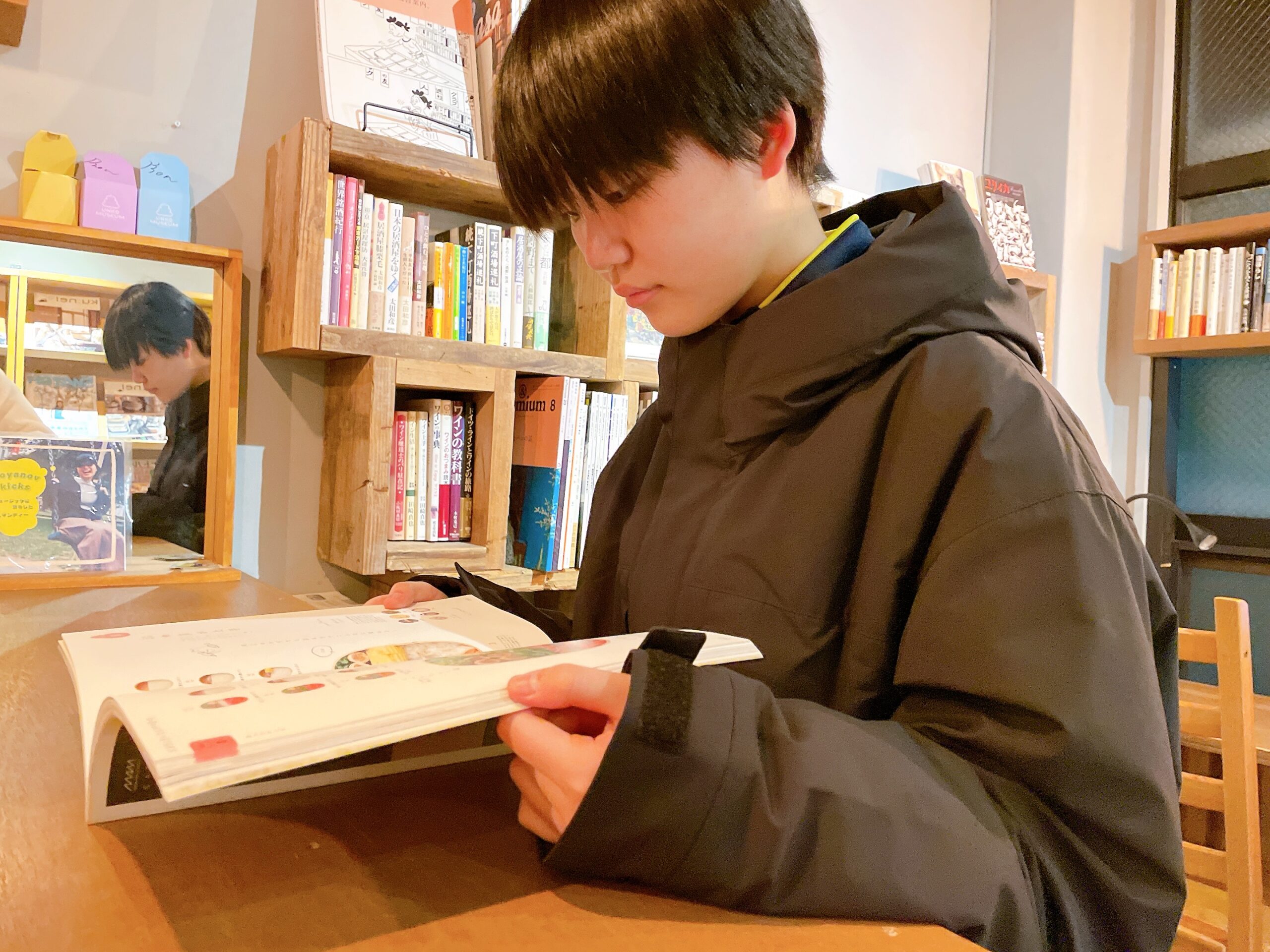 大人な空間🍹『 AND BOOKS（アンドブックス）』で人気のカレーを🍛