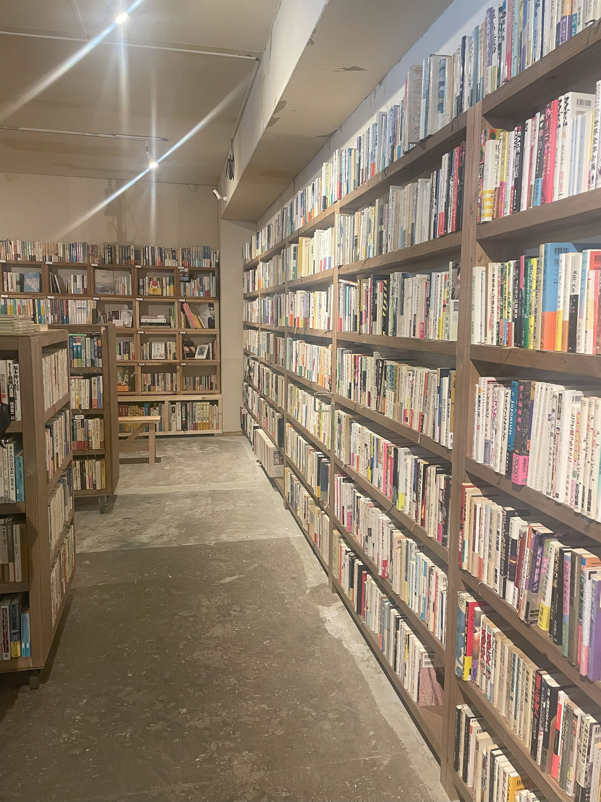 テーマごとに別れていますが、どこにどんなジャンルがあるかはシークレット🤫
それこそが、本とじっくり向き合える秘訣だと思いました。