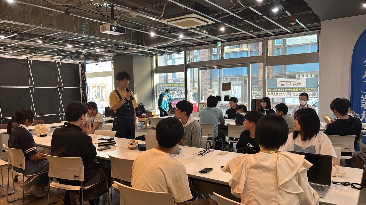 【次回】
こまちラボ、ついに朝市へ進出！そして、イカドンに遭遇！？？の巻

取材のアポが取れたチームは、本番に向け、取材したい内容を明確にしていきます😊